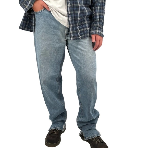 Vintage 90s Levi's 560 Jeans Baggy Fit Light Wash Blue 100% Cotton | 34" x 36" - Picture 4 of 14